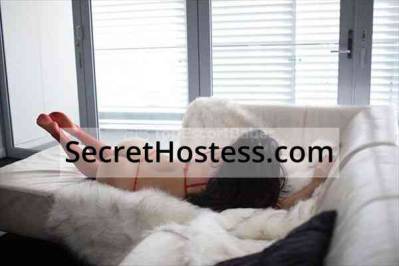 24 Year Old British Escort Amsterdam Brunette Brown eyes - Image 3