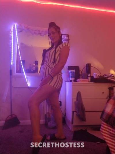 38 year old Escort in Huntsville AL I got that wet wet....super tight ...cum see 4 yourself