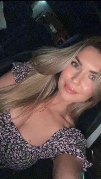 30 year old Escort in Bunbury Addup on IG @_elise23111