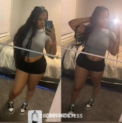 22Yrs Old Escort Chicago IL Image - 2