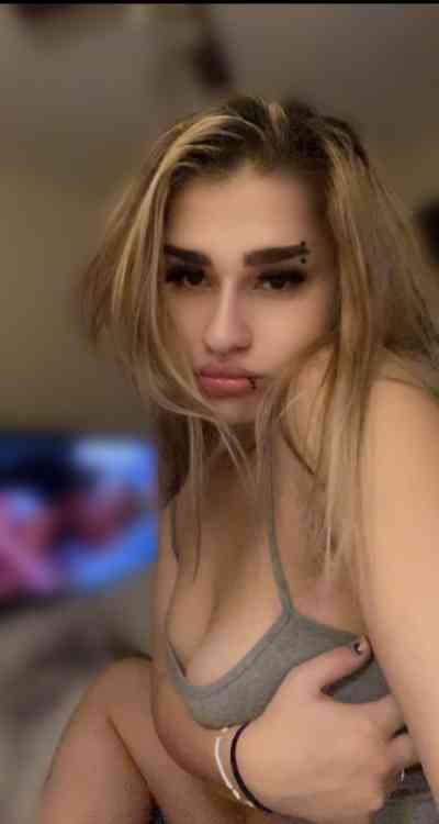 28 year old Escort in Staten Island NY I am available for hookup text me ❤️860?506?3294