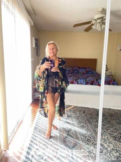 Relax with mature private for gentleman only 35 yo in Miami FL