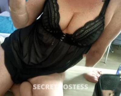 Aussie woman 35 here to play in Rockhampton