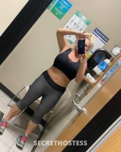 42 year old Escort in Chattanooga TN ?Mature Hot Blonde?Available For Hookup? 24/7