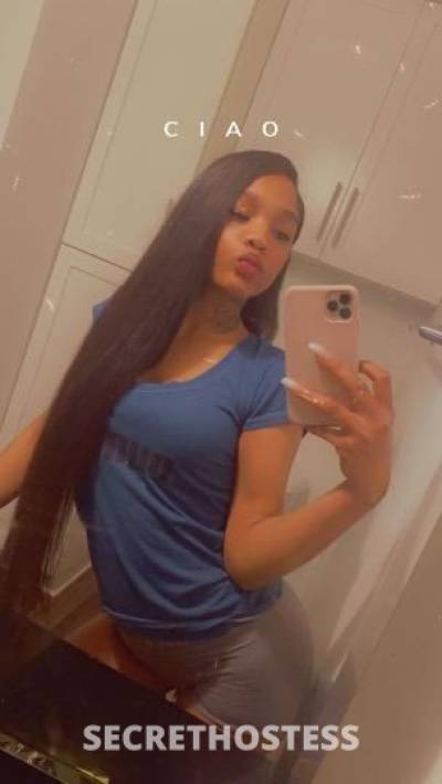 22 year old Escort in San Fernando Valley CA Reseda ? CLASSY CLEAN SWEET MIA ? 100&amp; REAL PICS