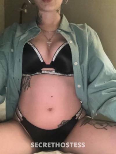 24 year old Escort in Louisville KY YA NEW FAVORITE BLONDIE IS BACK &amp; IM DOING INCALLS 