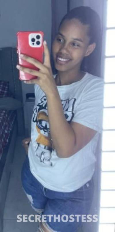 27 year old Escort in Chico CA hey amor