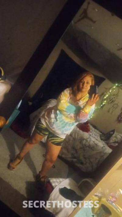 35 year old Escort in Louisville KY CincyBaby Got a Nice Wet Thick Kitty Kat waiting for you why