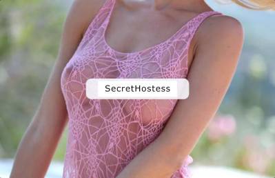 31 year old Escort in Blackburn BeautyEmma