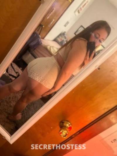 21 year old Escort in Des Moines IA I only sell content