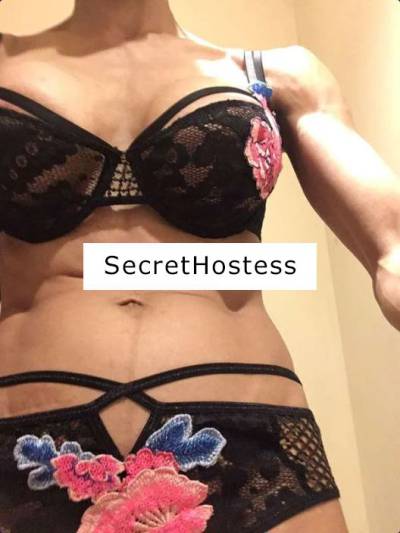 Escort Size 10 Belfast Image - 3