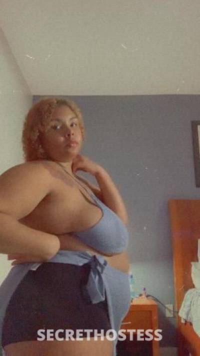 23 year old American Escort in Memphis TN Come have a blast with honey b