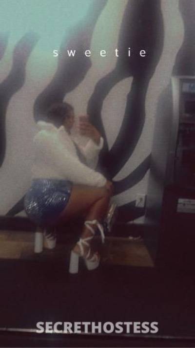 25 year old Escort in Detroit MI Juicy IN ALL THE RIGHT PLACES Super FREAK