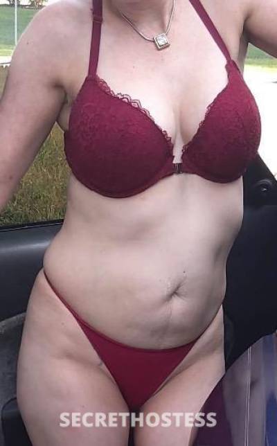 41 year old Escort in Louisville KY New Girl in Town