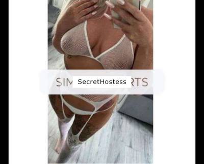 Beautiful British babe is a naughty girl in Gateshead