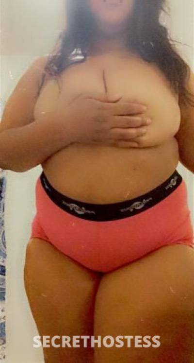 22 year old Escort in Visalia CA Car play
