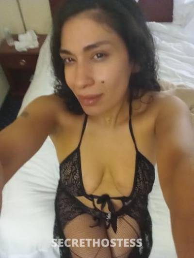 29 Year Old Puerto Rican Escort Chicago IL - Image 4
