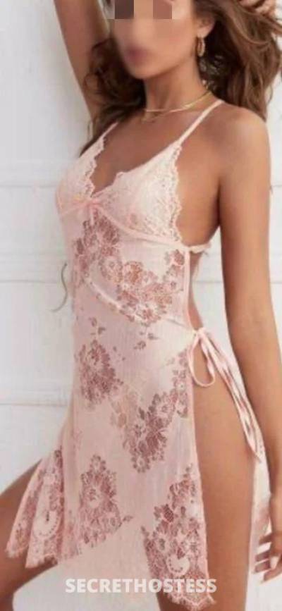 26 year old Asian Escort in Corinda Brisbane Oxley! Gorgoues Asian girl new to brisbane erotic Massage