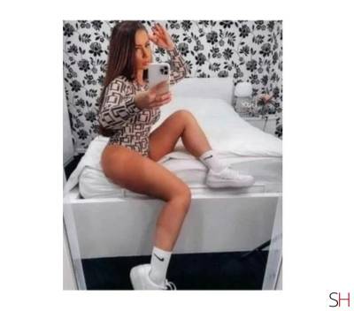 Carla 20Yrs Old Escort Hertfordshire Image - 3