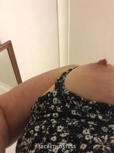 38 year old Asian Escort in Harris Park Sydney Aussie busty blonde 10am/8pm I’m not asian whatsoever