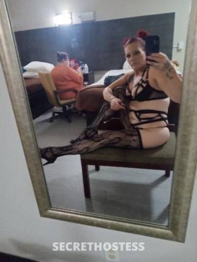 sassy sexy red wants to play in Pensacola FL