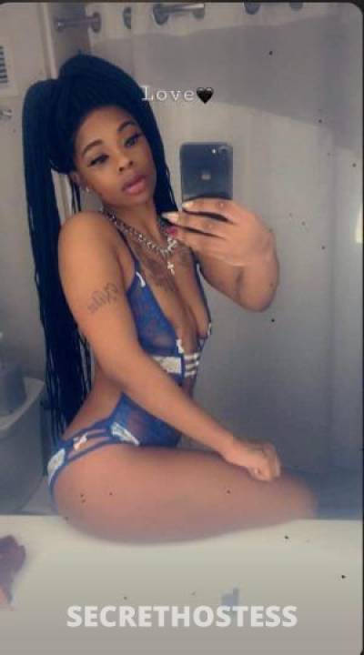 21 year old Escort in Detroit MI 2 girls is better 1