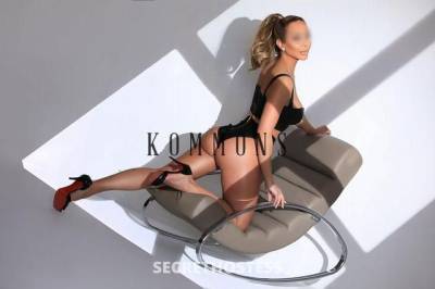 Amber 30Yrs Old Escort London Image - 3