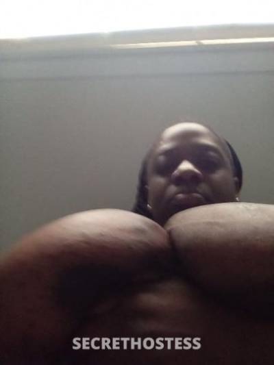 QUEEN 40Yrs Old Escort Raleigh-Durham NC Image - 5