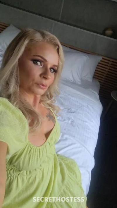 50 year old Australian Escort in Highgate Hill Brisbane Your Mature Playful Southbank Brisbane Based Escort