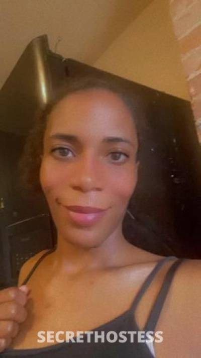 34 year old Escort in Buffalo NY Lets have a great time