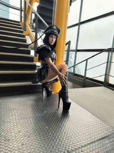 28 year old Spanish Escort in Berlin Mistress Astrid