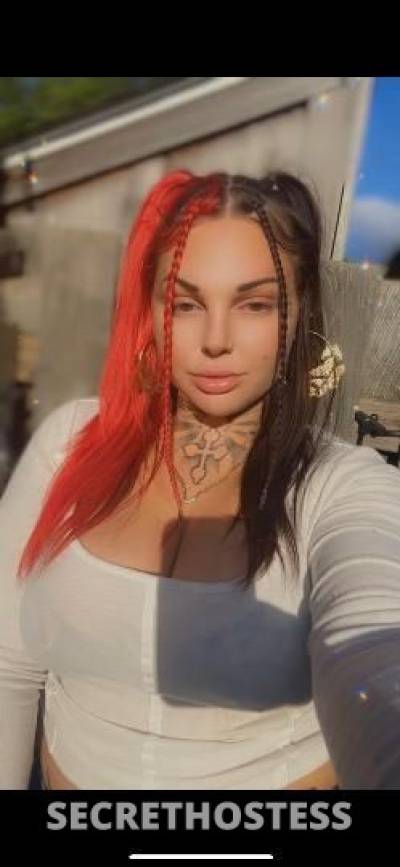 25 year old Escort in Buffalo NY destinee ur fav buffalo girl NEW NUMBER