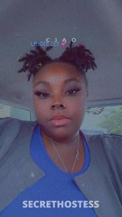 22 year old Escort in Eastern NC Outcall/car play