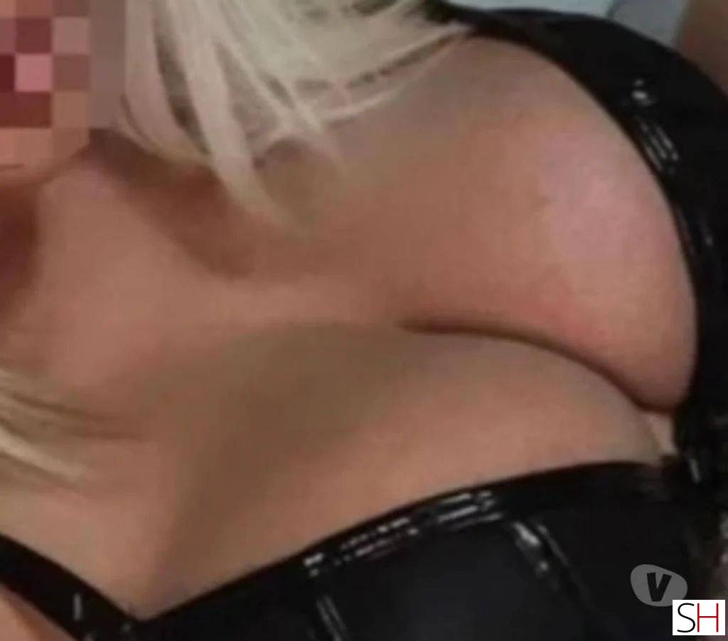 23Yrs Old Escort Size 8 Bristol Image - 2
