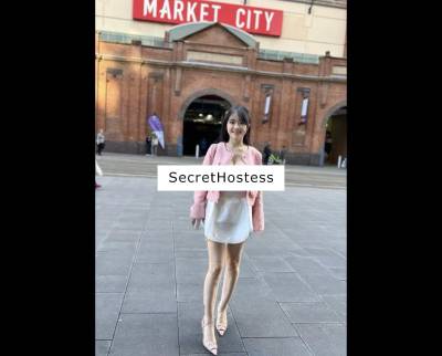 28 year old Escort in Sydney Young well-endowed woman recently arrived in the city 