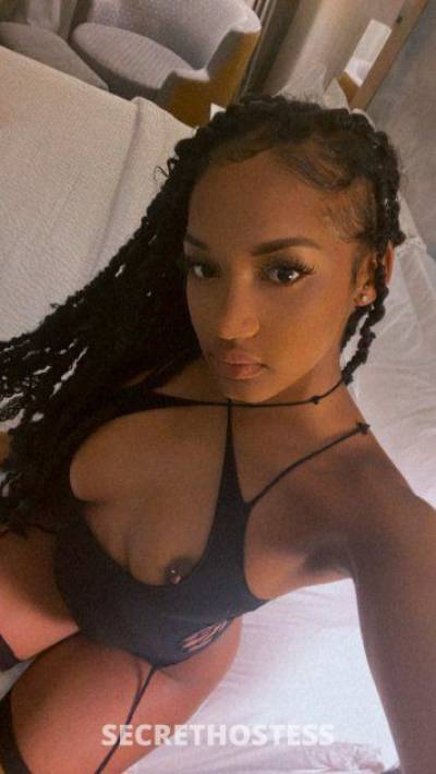 25 year old Escort in San Buenaventura CA Pretty petite princess