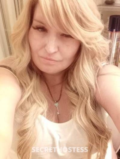 44 Year Old Escort Edmonton Blonde Hazel eyes - Image 1