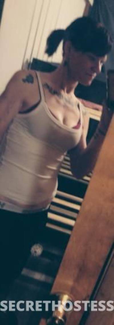 Sara Slim 35Yrs Old Escort Chicago IL Image - 0