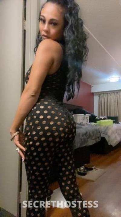 25 year old Escort in Saint Louis MO fun size ready for fun ? come drown in this ocean daddy