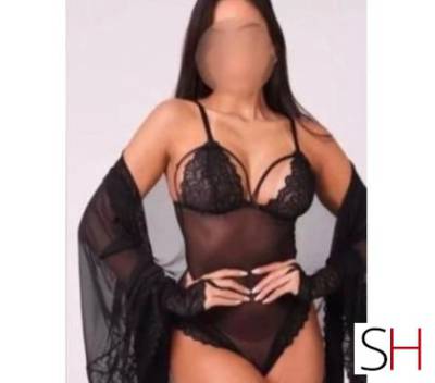 26 year old Latino Escort in Dublin Body to body massage