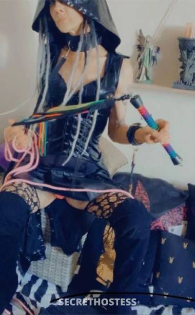 38 year old Escort in Perth Come and play with me, I’m up for fun and just about 