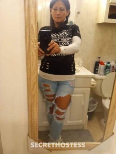 40 year old Irish Escort in Indianapolis IN Stop looking because I'm everything youre looking for