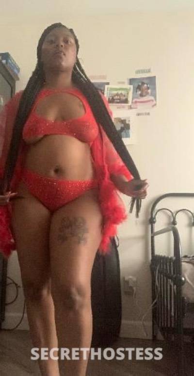 Thick Babe Available Now in Oakland CA