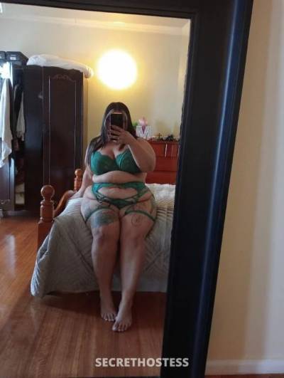 Plus Size BBW CURVY Escort in Melbourne