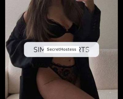 Laura offers outcall and incall escort services in English  in Liverpool