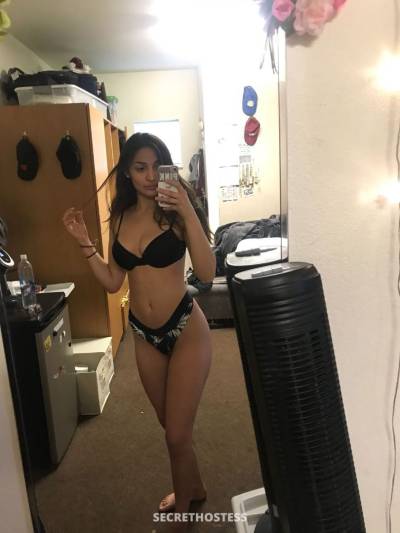 25 Year Old Indian Escort Chicago IL - Image 4