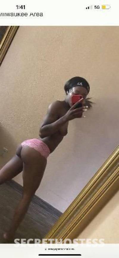 Queen 24Yrs Old Escort Madison WI Image - 1