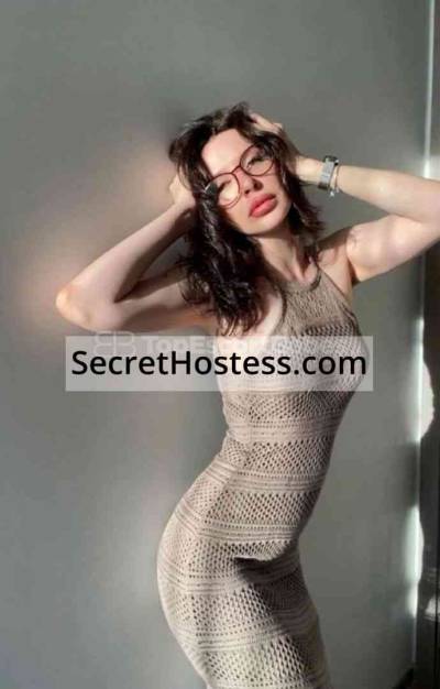 26 Year Old Australian Escort Hong Kong Brunette Green eyes - Image 6