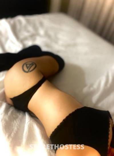 39 year old Escort in Palm Springs CA Sweet?Caroline~~ Only Out Call