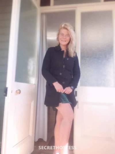 Nareda aussie polish blonde size 8 busty long legs – 25 in Brisbane